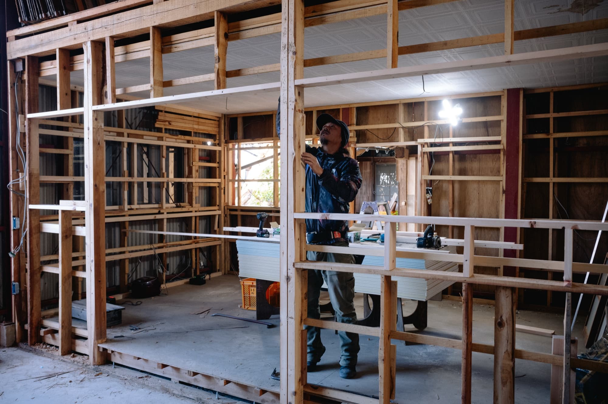 ここにあるものから