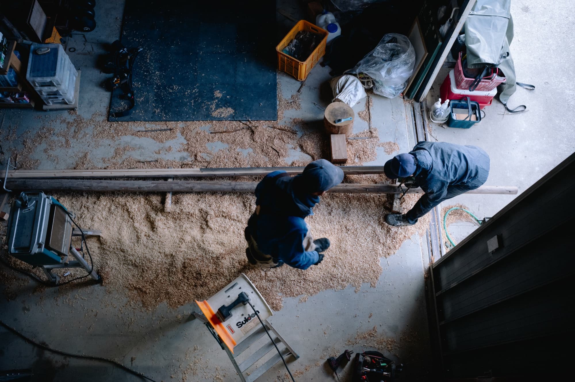 ここにあるものから